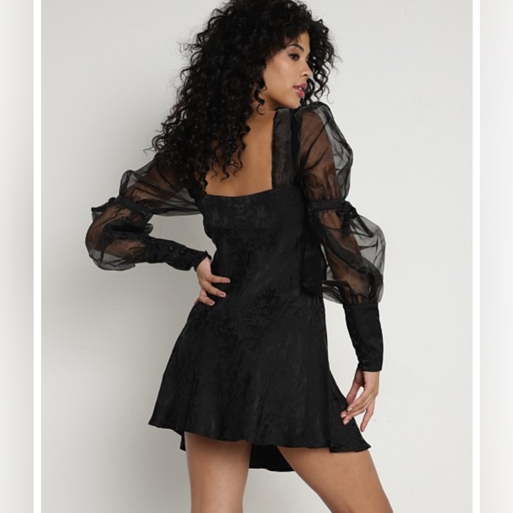 For Love & Lemons Gabrielle Puff Sleeve Mini Dress Black NEW Large - Picture 3 of 8